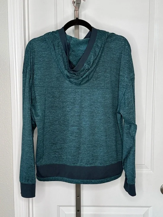 Mondetta Performance Luxury Pullover Hoodie - Picture 5 of 7